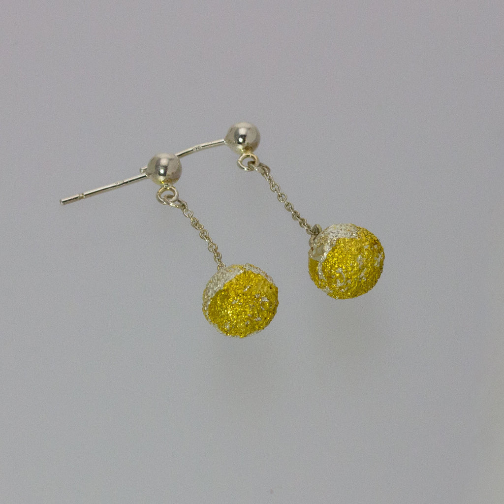 Silver and Gold Snowballs